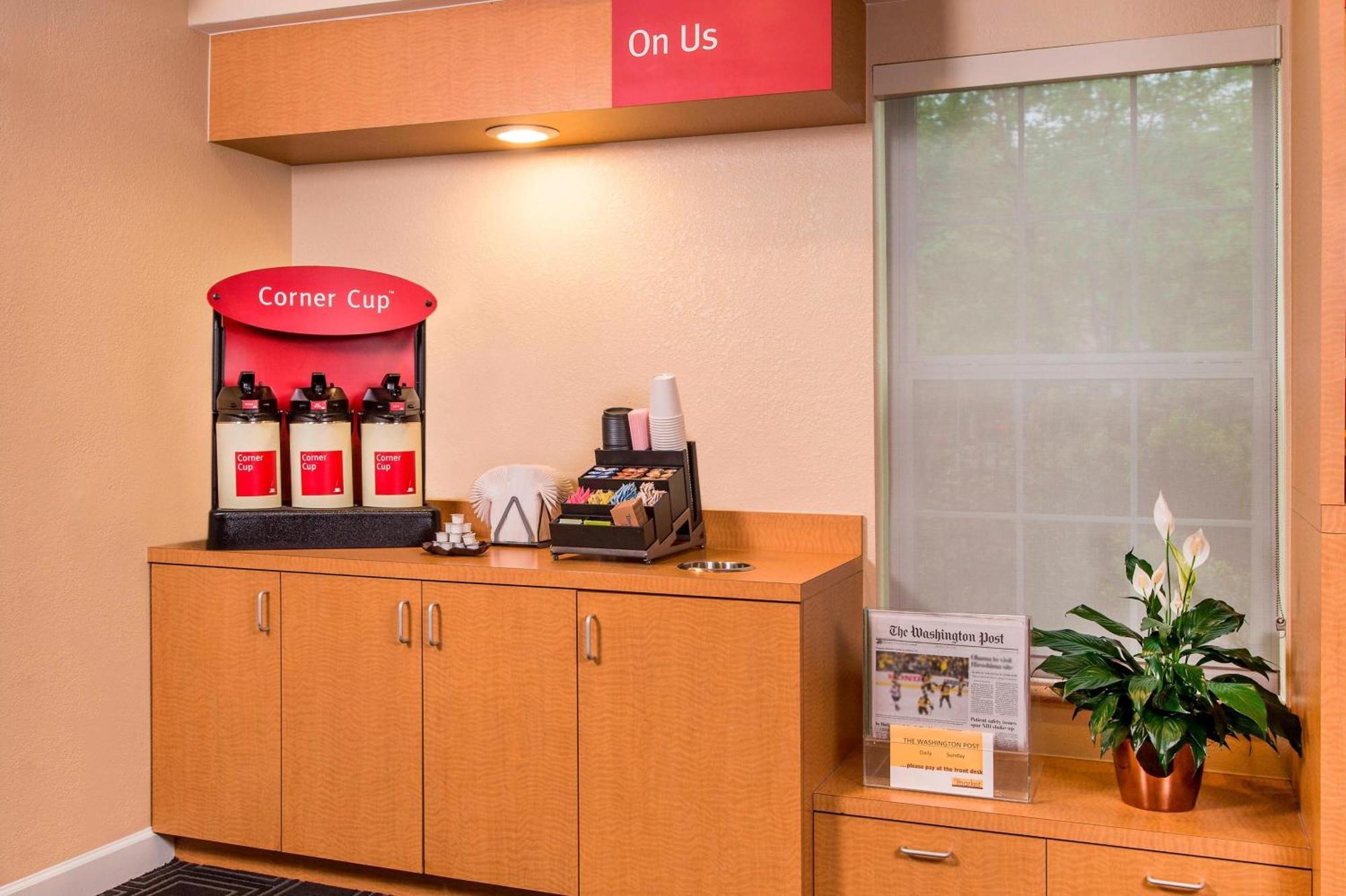 Towneplace Suites By Marriott Clinton At Joint Base Andrews Exteriér fotografie
