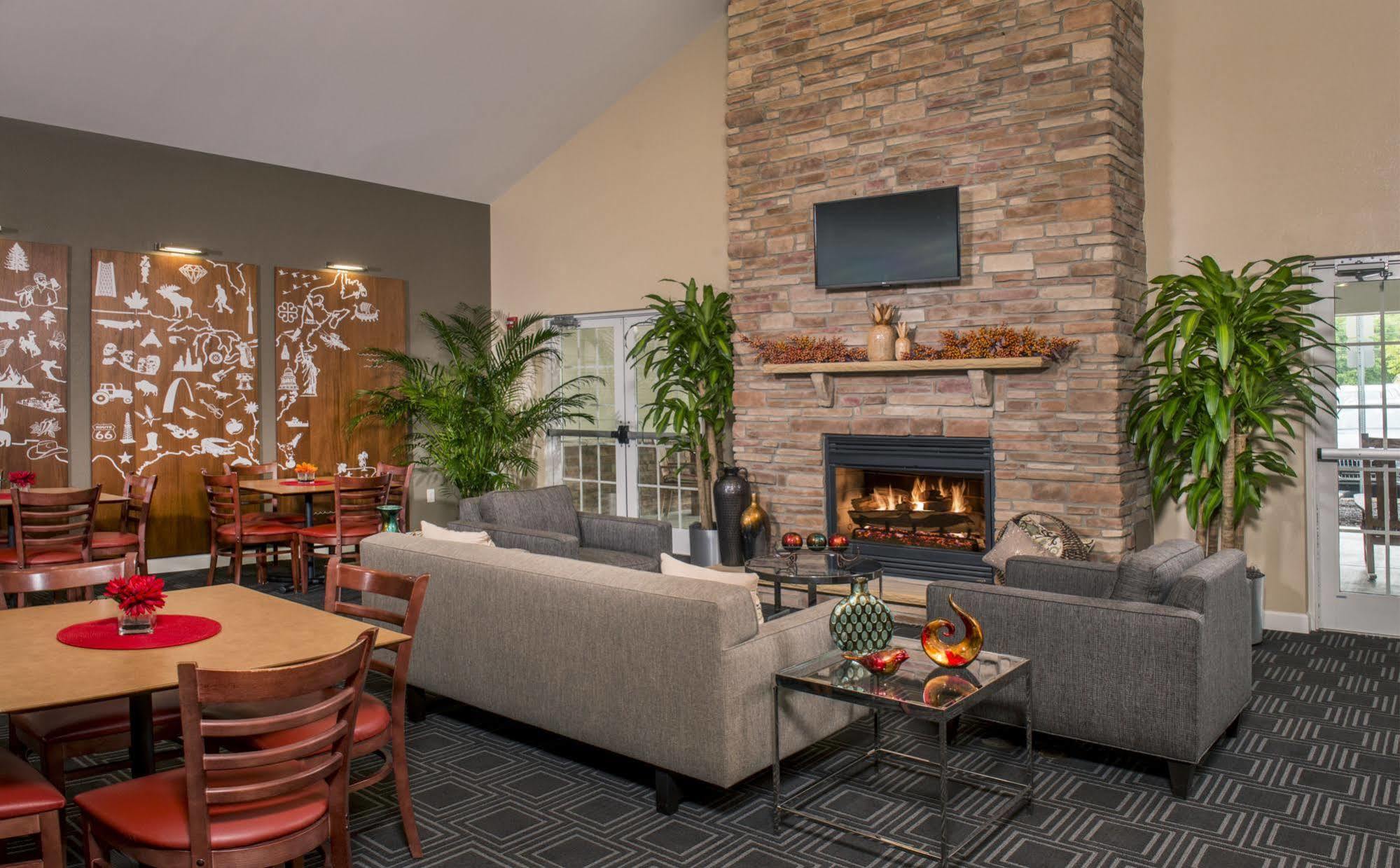 Towneplace Suites By Marriott Clinton At Joint Base Andrews Exteriér fotografie